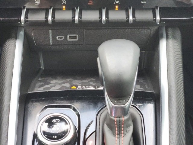 Used 2024 Chevrolet Colorado Z71 w/ Z71 Convenience Package 2 image 18