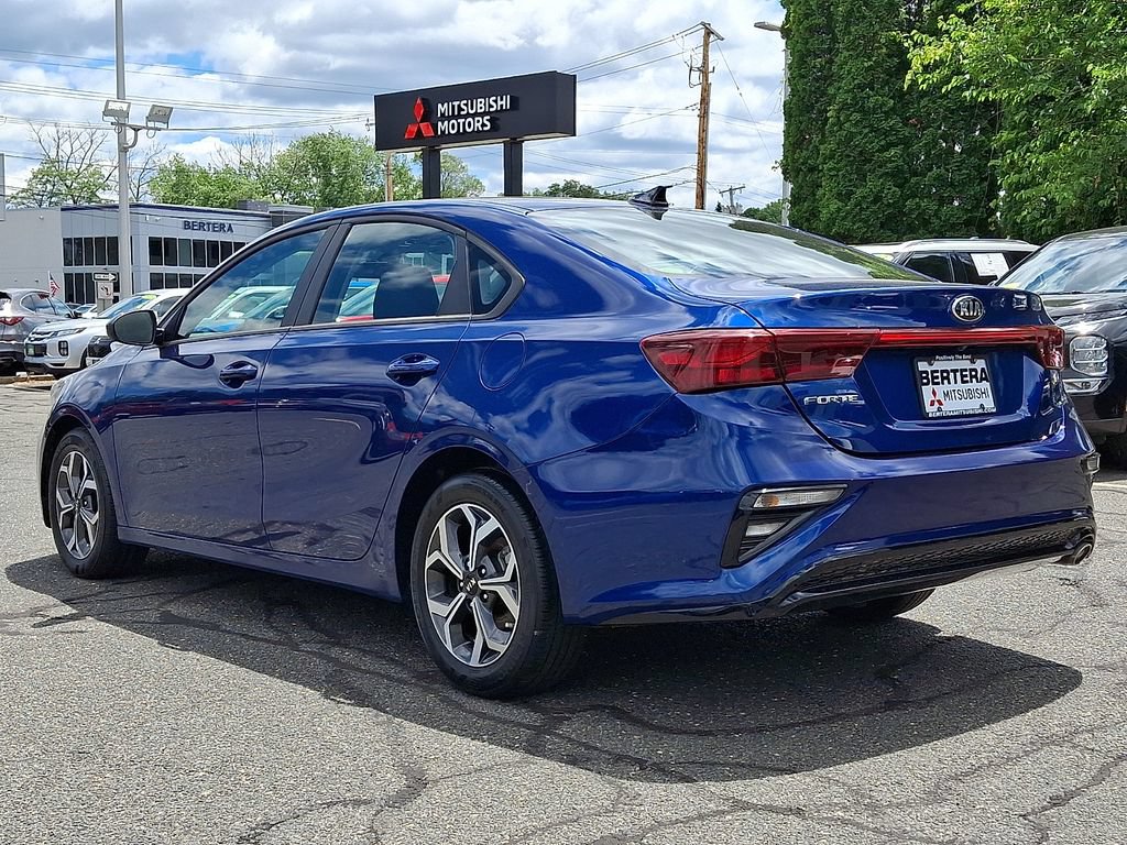 Used 2019 Kia Forte LXS FWD image 4