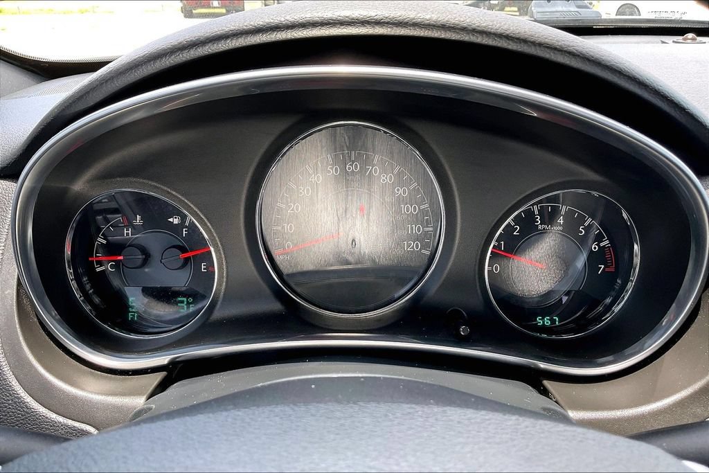 Used 2013 Chrysler 200 Touring w/ S Exterior Appearance Pkg FWD image 12