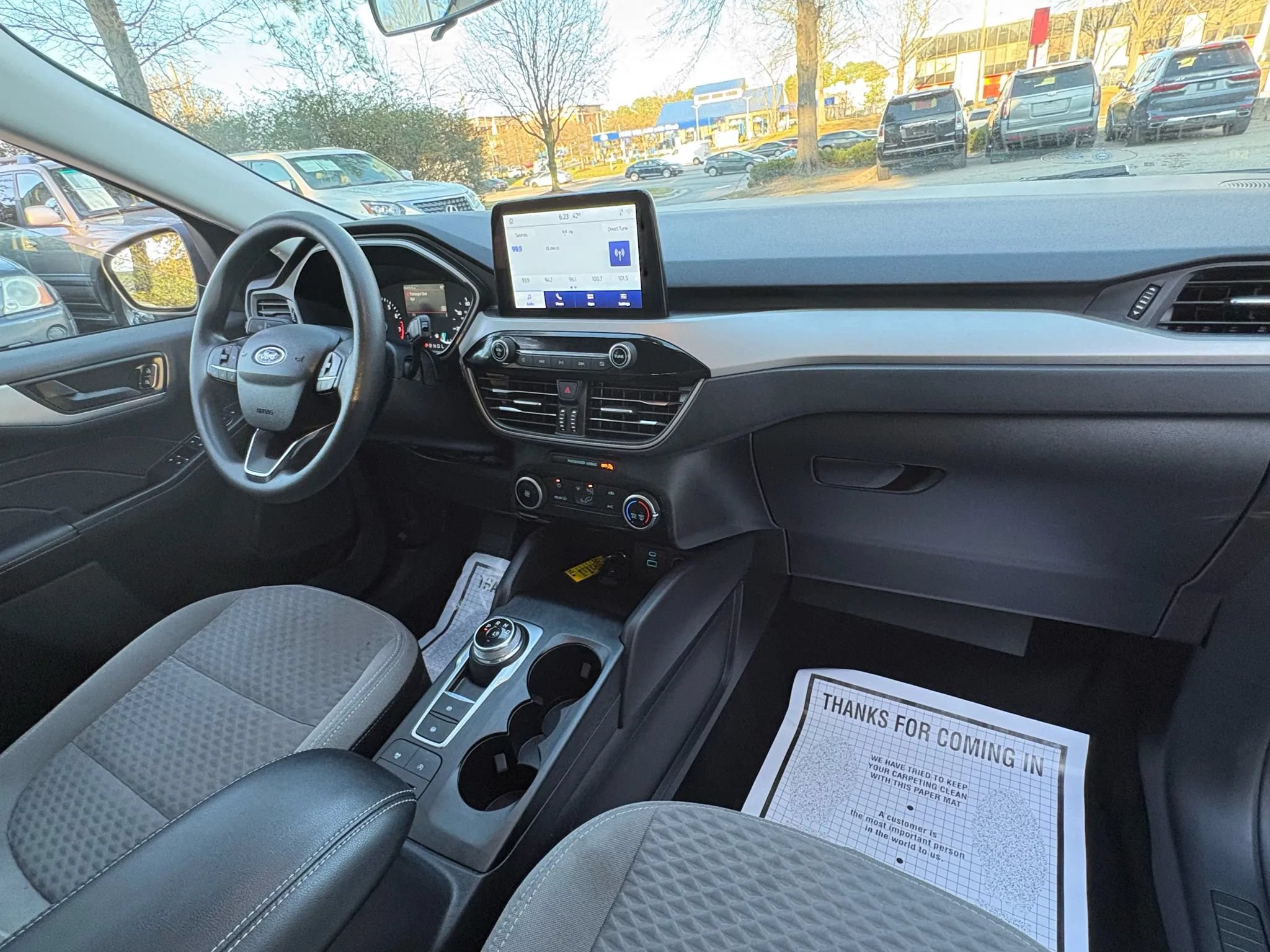 Used 2022 Ford Escape SE FWD image 9