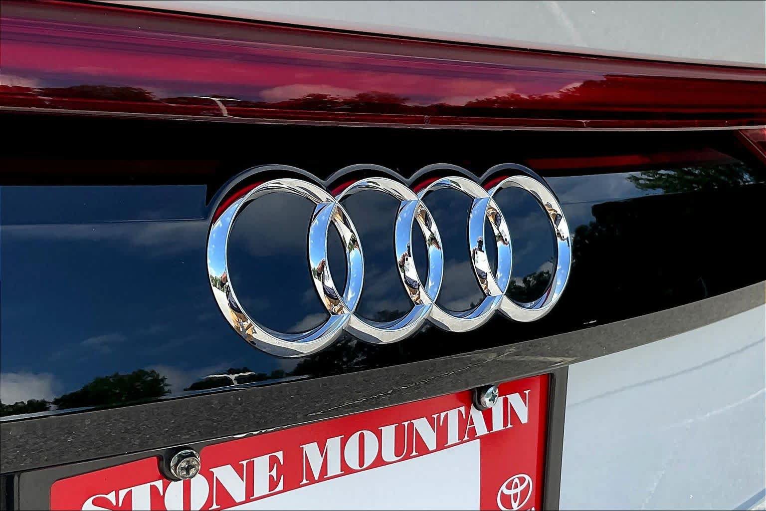 Used 2023 Audi Q8 Premium w/ Convenience Package AWD/4WD image 61