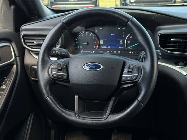 Used 2020 Ford Explorer XLT w/ Equipment Group 202A image 8