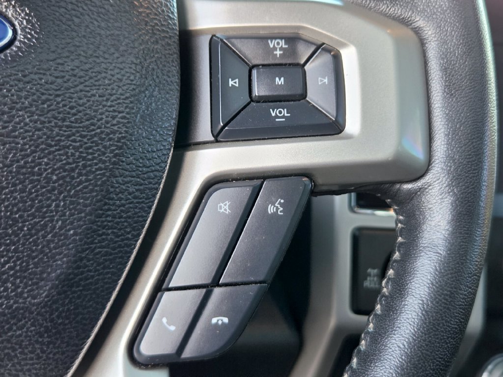 Used 2020 Ford F150 Lariat w/ Equipment Group 502A Luxury AWD/4WD image 26
