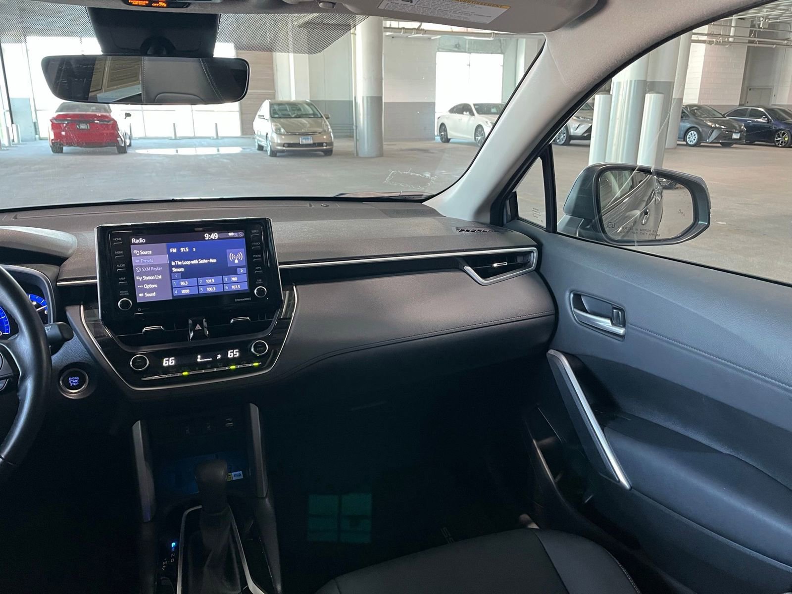 Used 2022 Toyota Corolla Cross XLE w/ Convenience Package AWD/4WD image 38