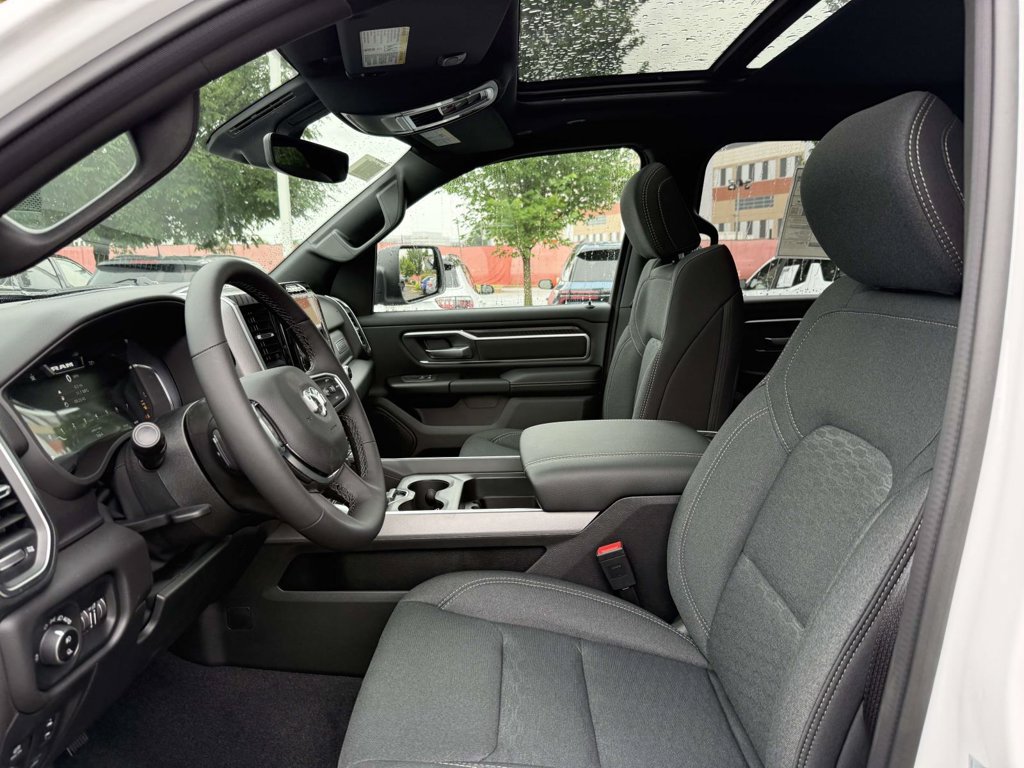 New 2026 RAM 1500 Big Horn AWD/4WD image 14