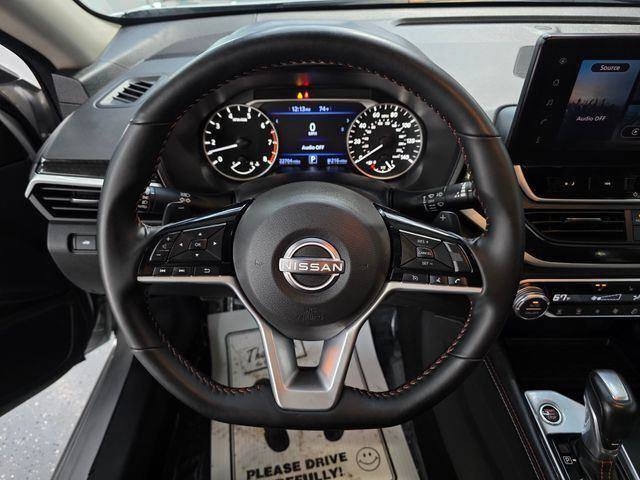 Used 2025 Nissan Altima 2.5 SR w/ SR Premium Package FWD image 12