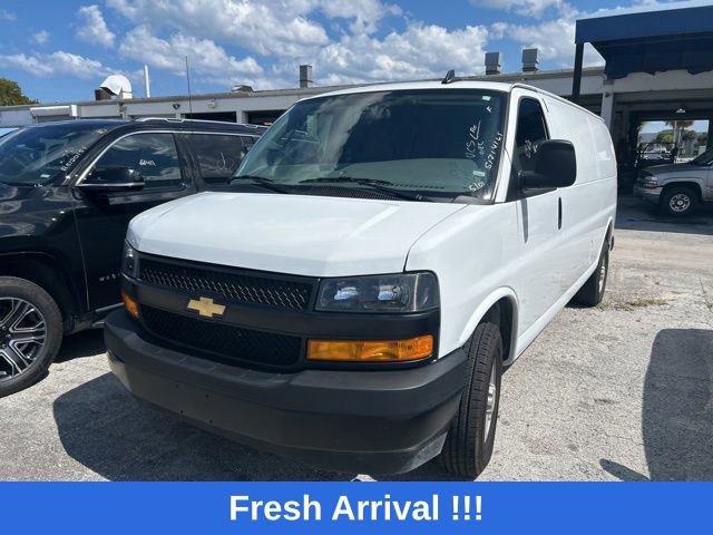 Used 2025 Chevrolet Express 2500 Extended w/ Driver Convenience Package RWD image 2
