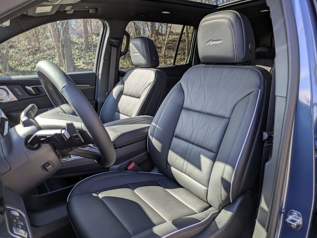 New 2026 Buick Enclave Avenir image 12