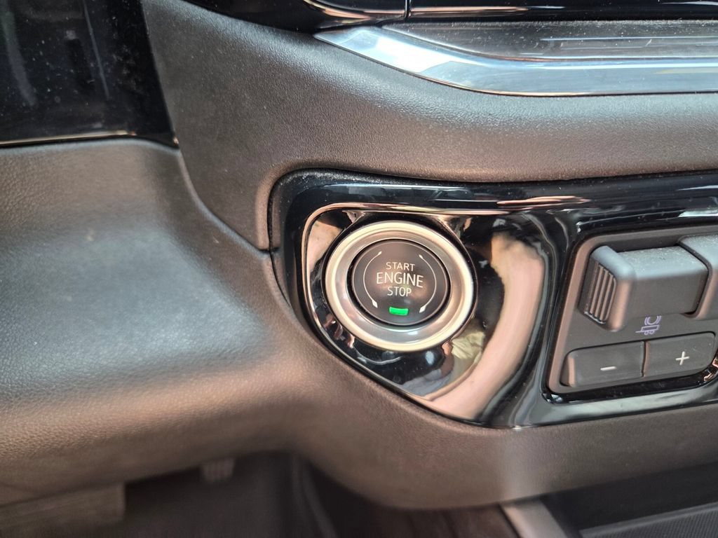 Used 2024 Chevrolet Silverado 1500 LTZ RWD image 29