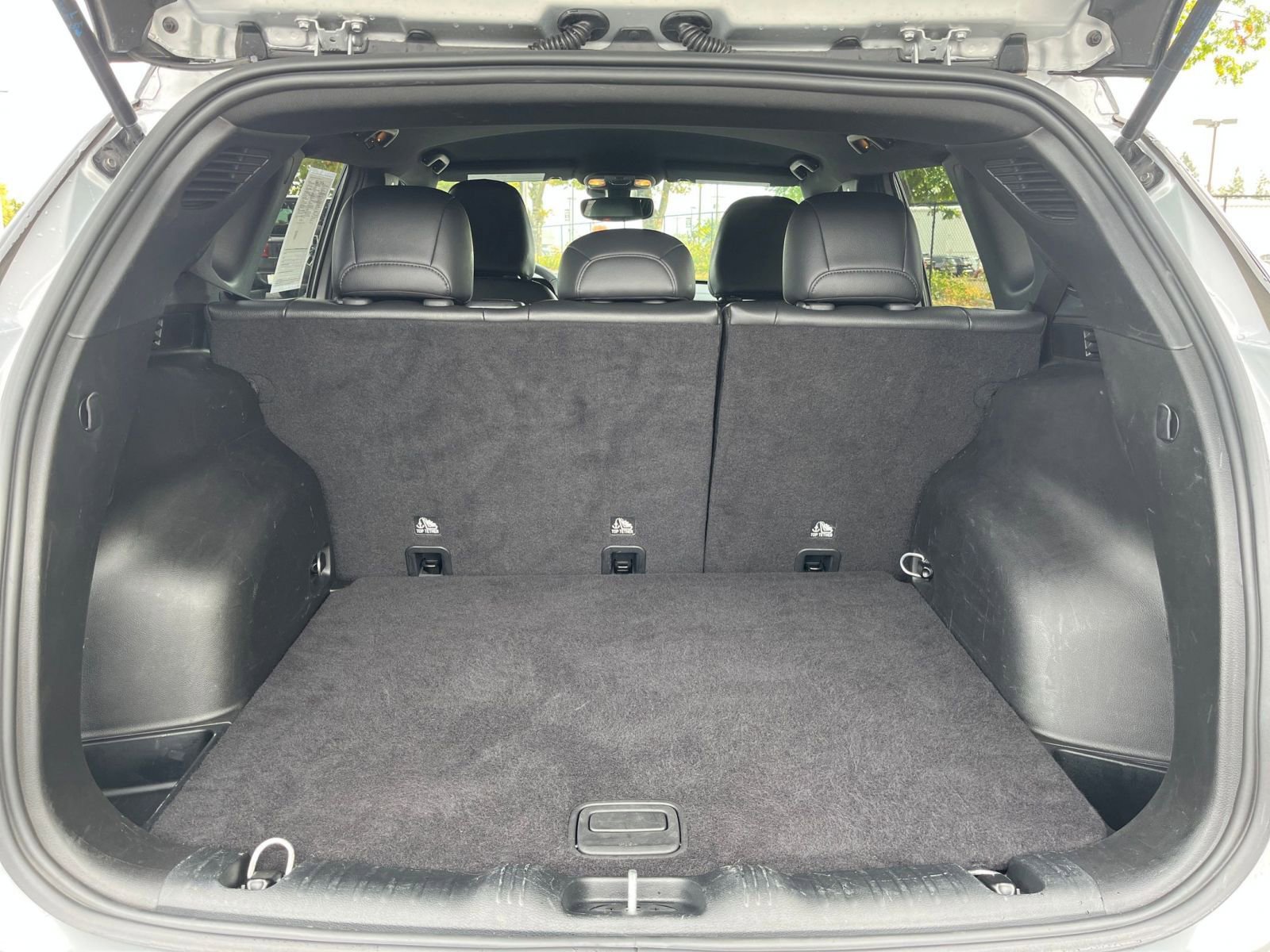 Used 2025 Jeep Compass Trailhawk w/ Trailer Tow Group image 31