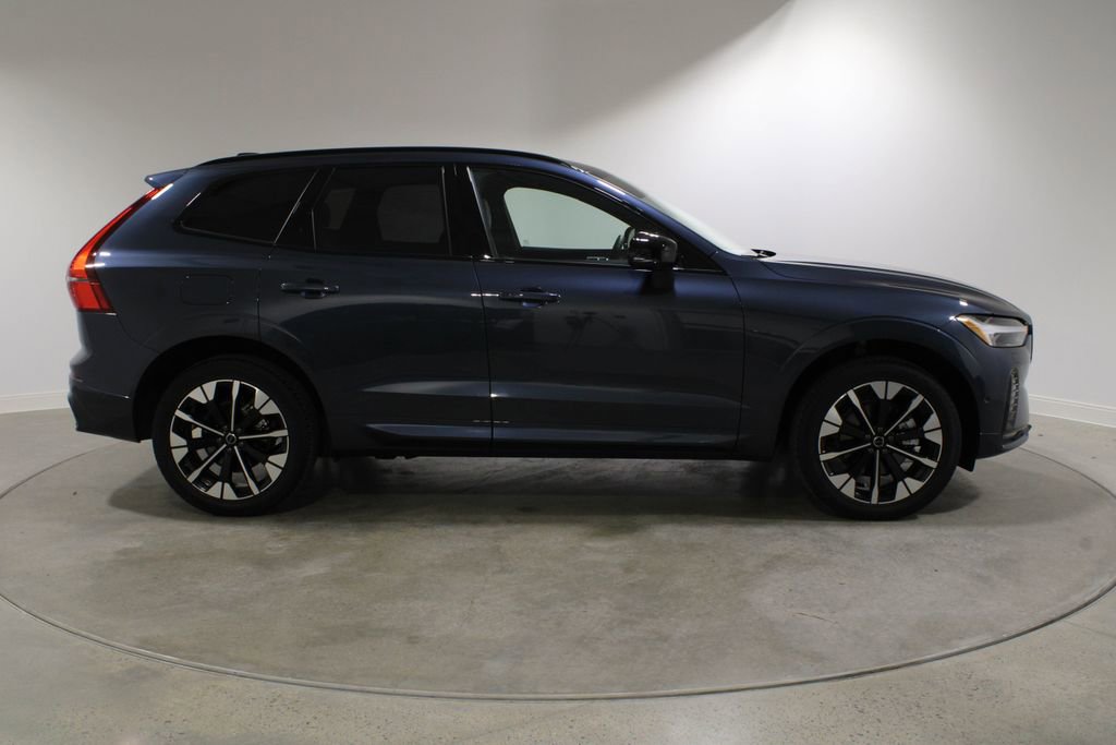 Used 2026 Volvo XC60 B5 Plus w/ Climate Package AWD/4WD image 6