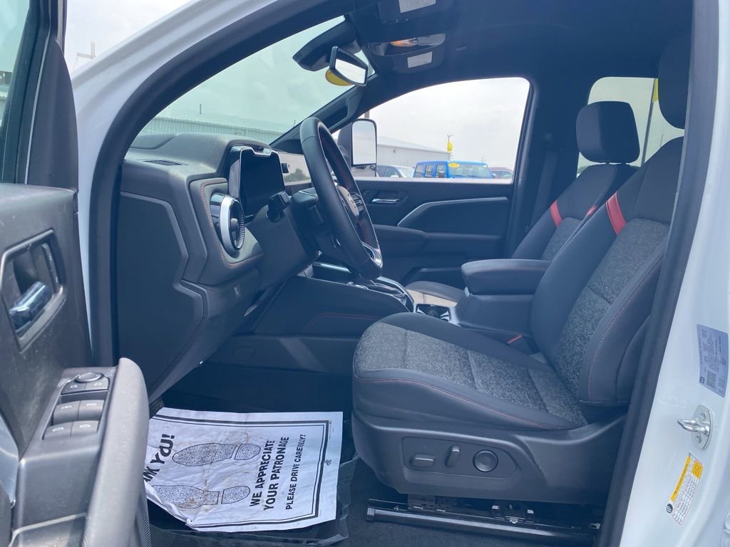 Used 2024 Chevrolet Colorado Z71 w/ Z71 Convenience Package 2 image 20