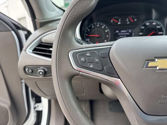 Used 2022 Chevrolet Malibu LS image 22