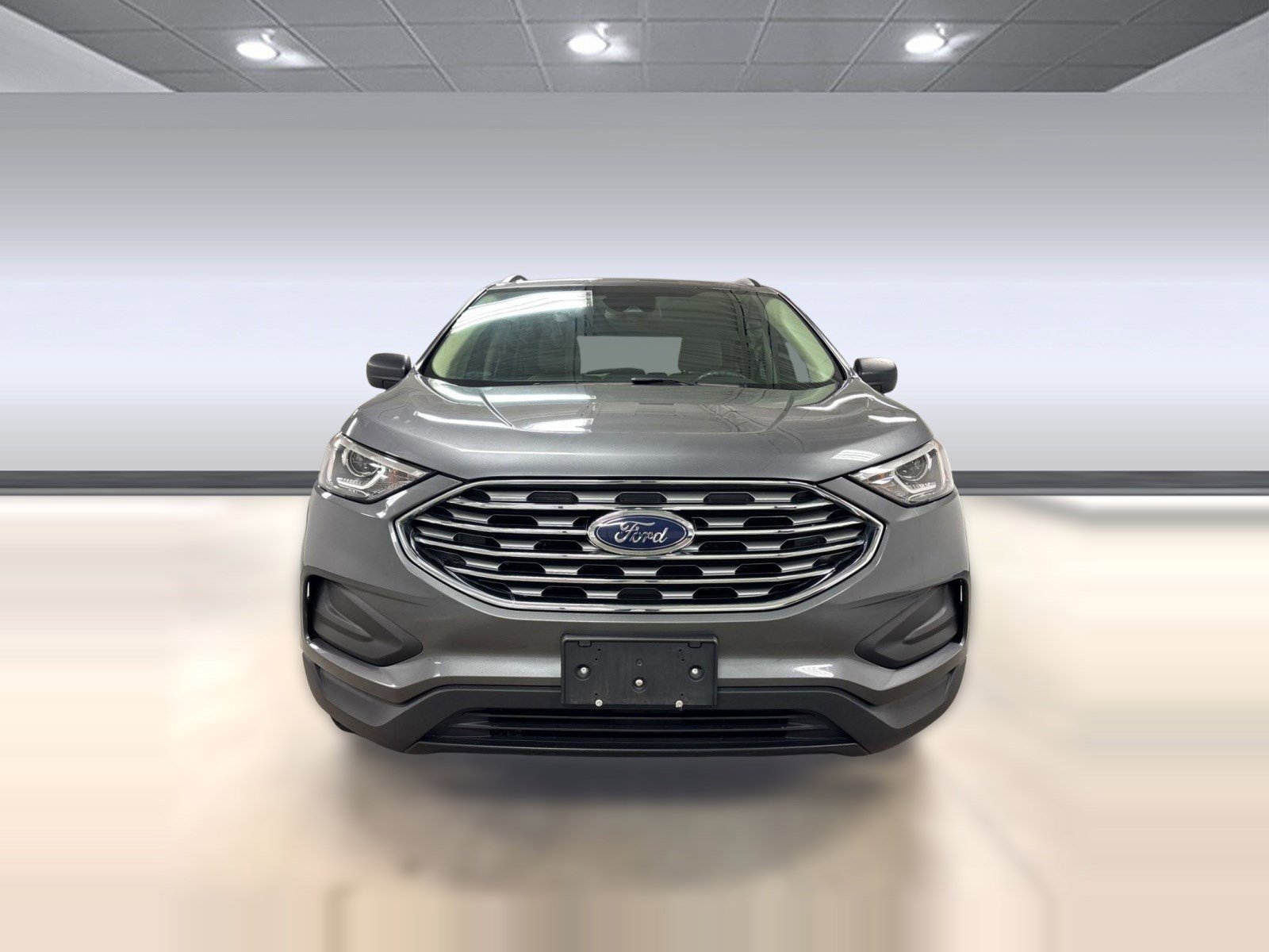 Used 2021 Ford Edge SE image 4