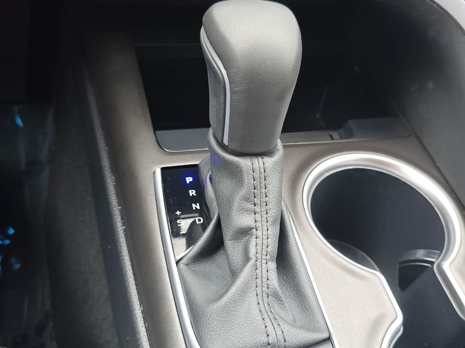 Used 2024 Toyota Camry XLE w/ Navigation Package FWD image 15