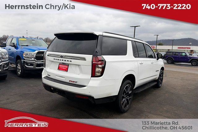 Used 2022 Chevrolet Suburban RST image 30