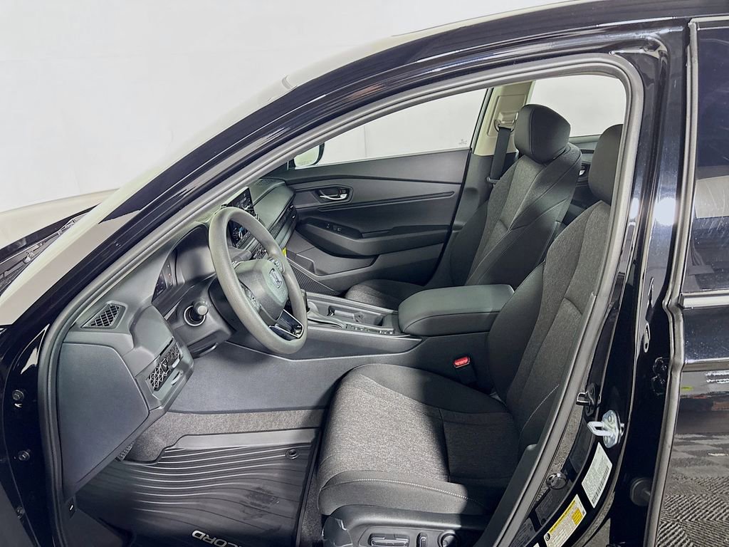 New 2025 Honda Accord SE image 12