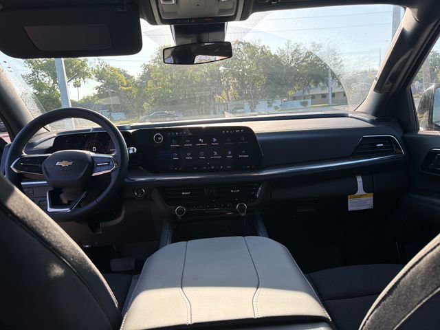 New 2026 Chevrolet Suburban LS w/ LPO, Dark Essentials Package AWD/4WD image 22