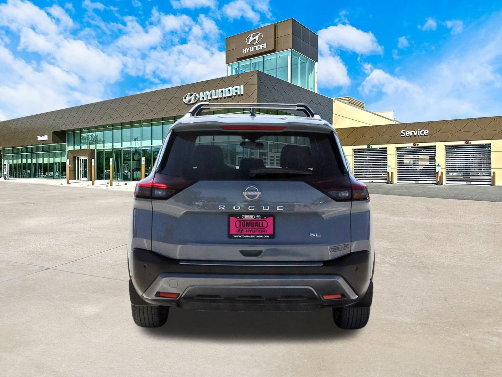 Used 2023 Nissan Rogue SL w/ SL Premium Package image 7