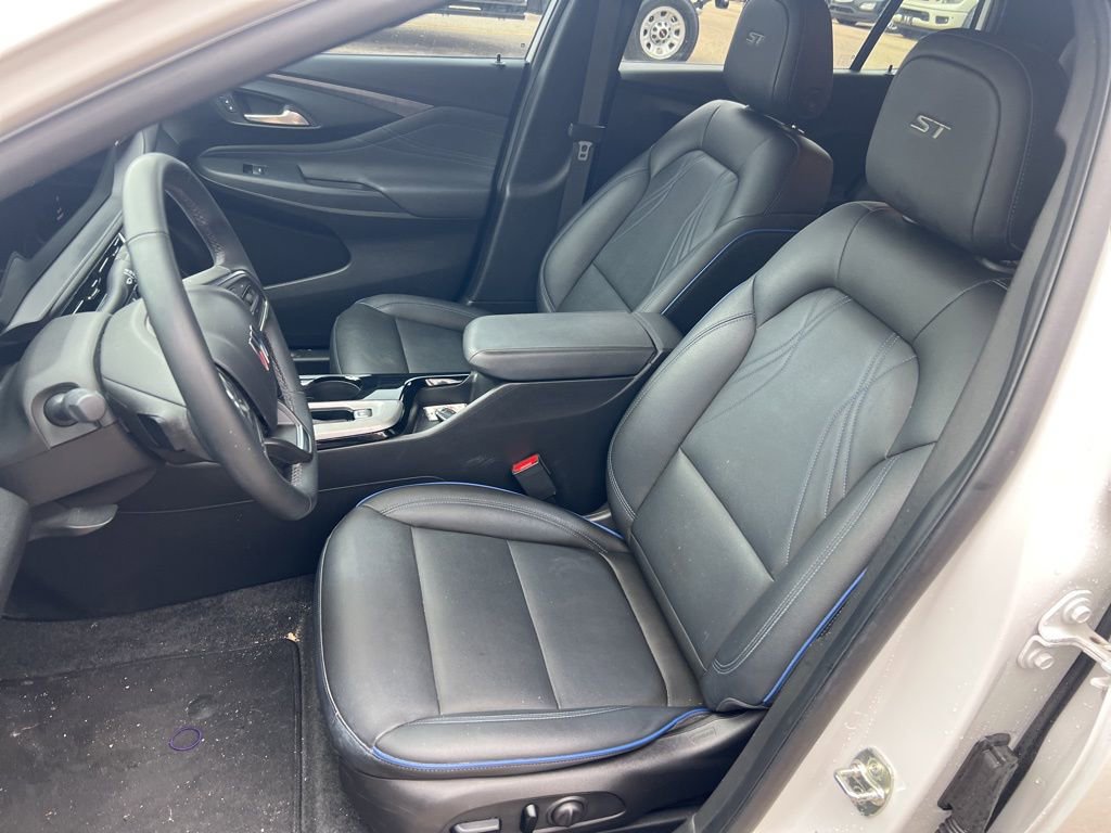Certified 2024 Buick Envista Sport Touring w/ Convenience I Package image 31