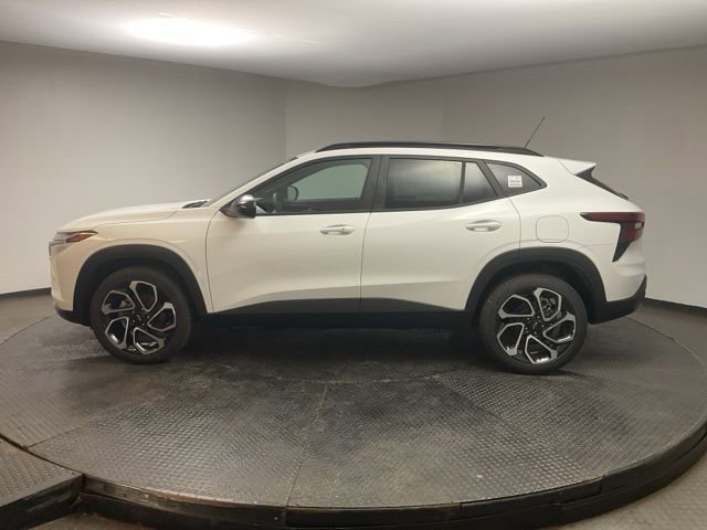 New 2026 Chevrolet Trax RS w/ Driver Confidence Package FWD image 4
