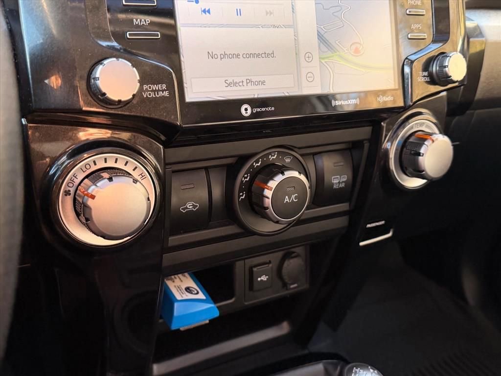 Used 2021 Toyota 4Runner Venture w/ Moonroof Package AWD/4WD image 21
