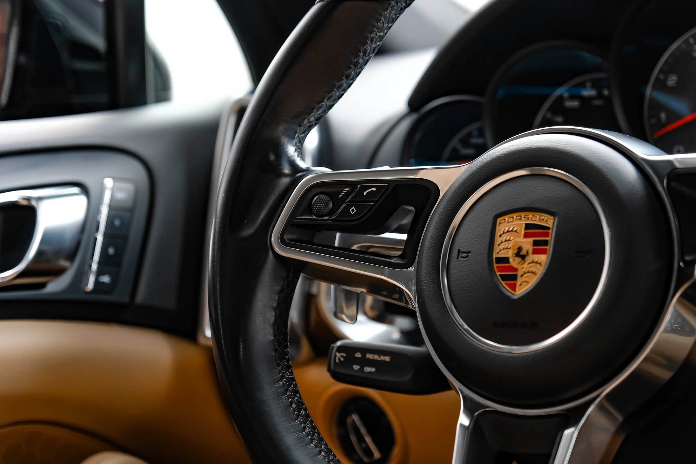 Used 2017 Porsche Cayenne S AWD/4WD image 15