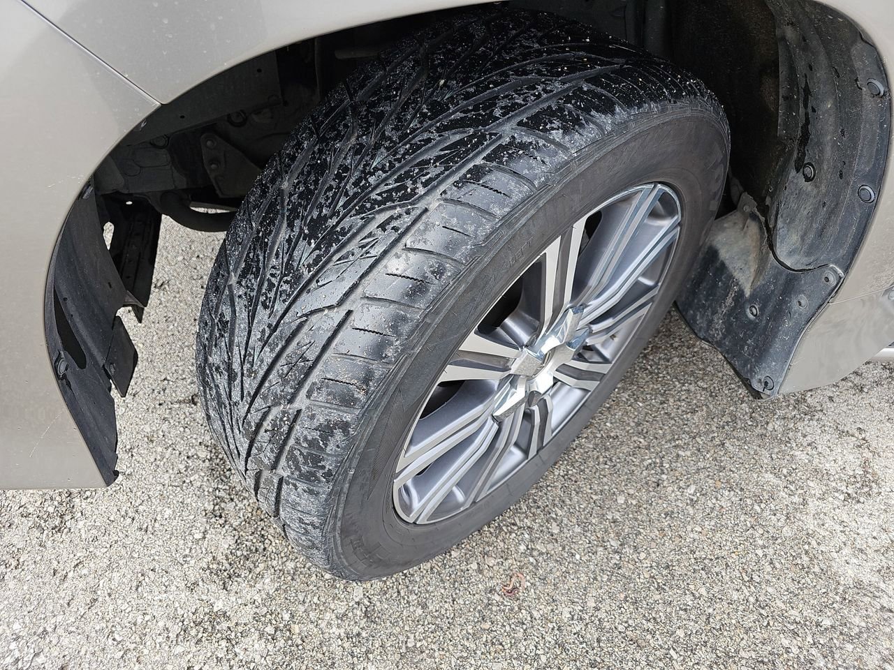 Used 2016 Lexus LX 570 4WD w/ Luxury Package image 37