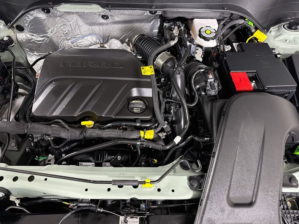 Used 2025 Chevrolet Trax ACTIV FWD image 30