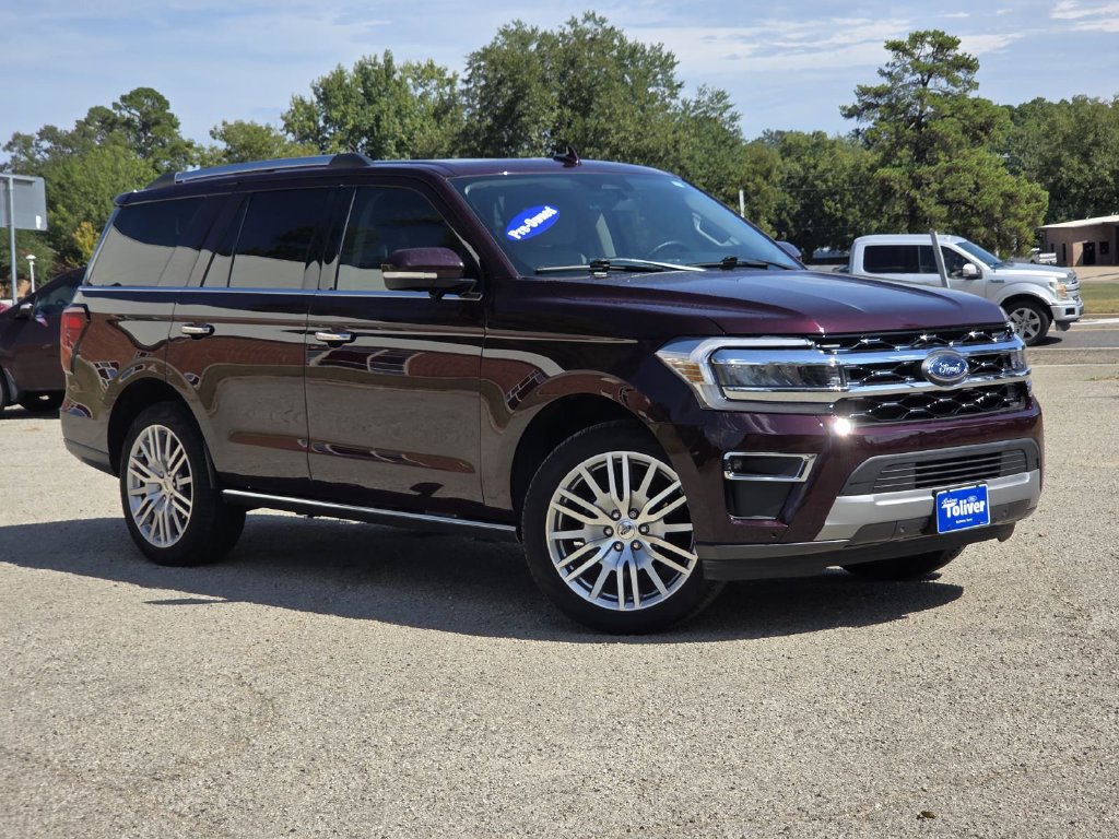Used 2024 Ford Expedition Limited RWD image 2