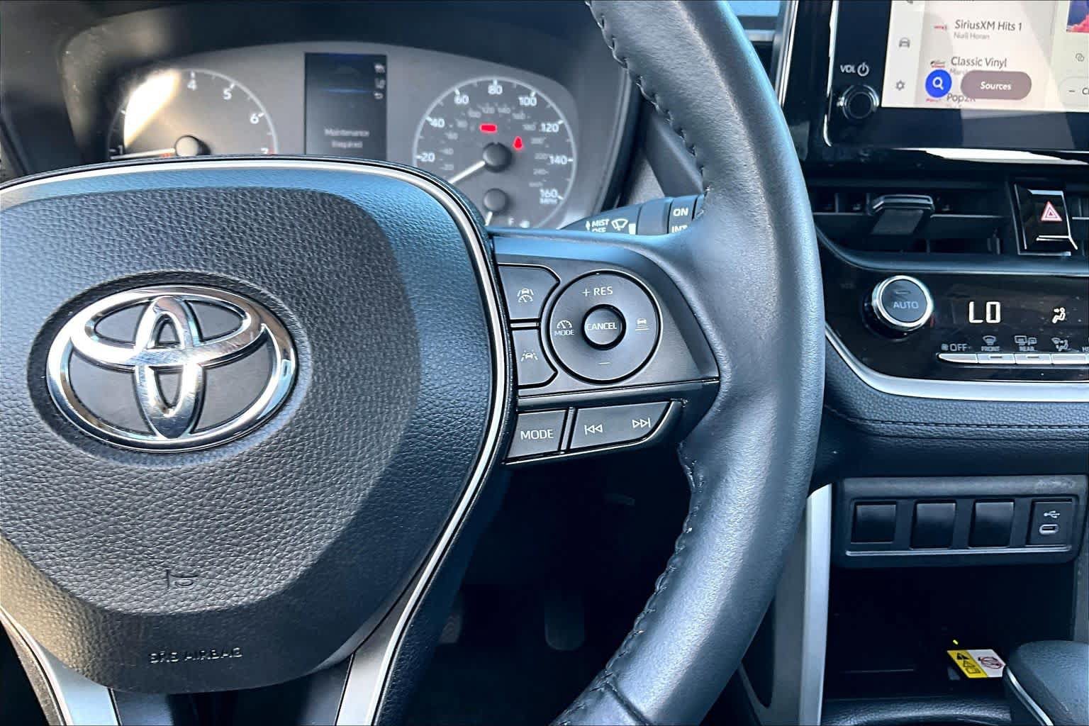 Used 2023 Toyota Corolla Cross LE w/ Moonroof Package FWD image 25