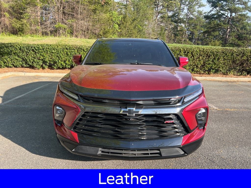 Certified 2025 Chevrolet Blazer RS w/ Driver Confidence II Package image 5