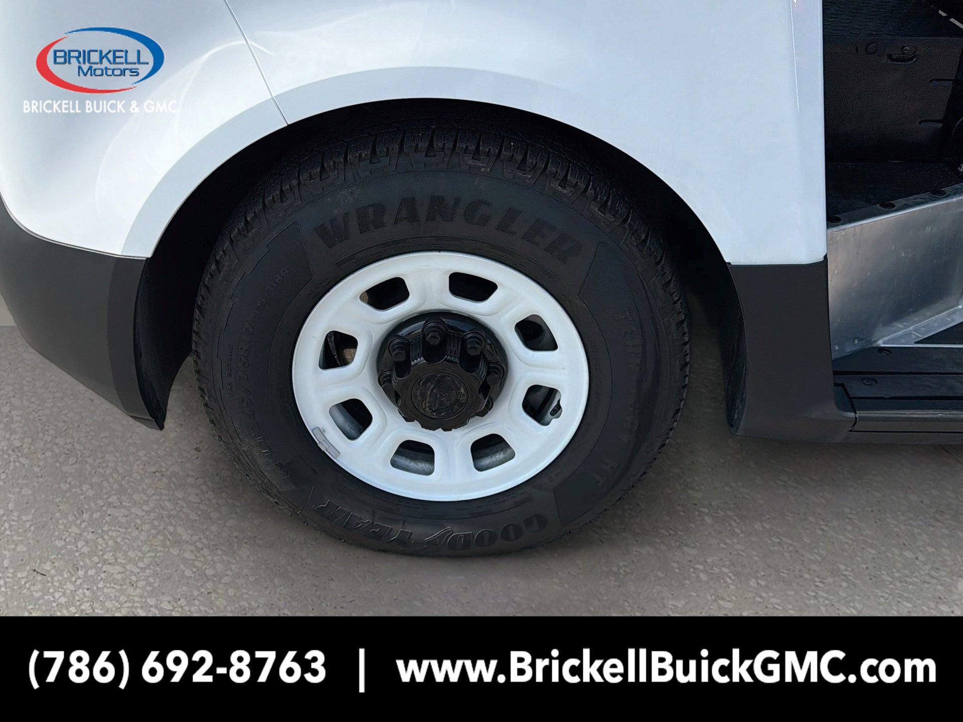 Used 2024 Chevrolet Brightdrop 600 w/ Commercial Equipment Package AWD/4WD image 37
