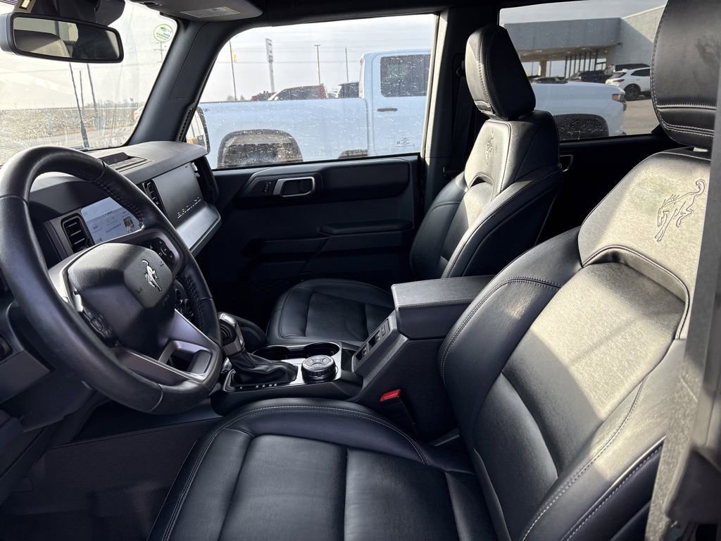 Used 2025 Ford Bronco Badlands image 28