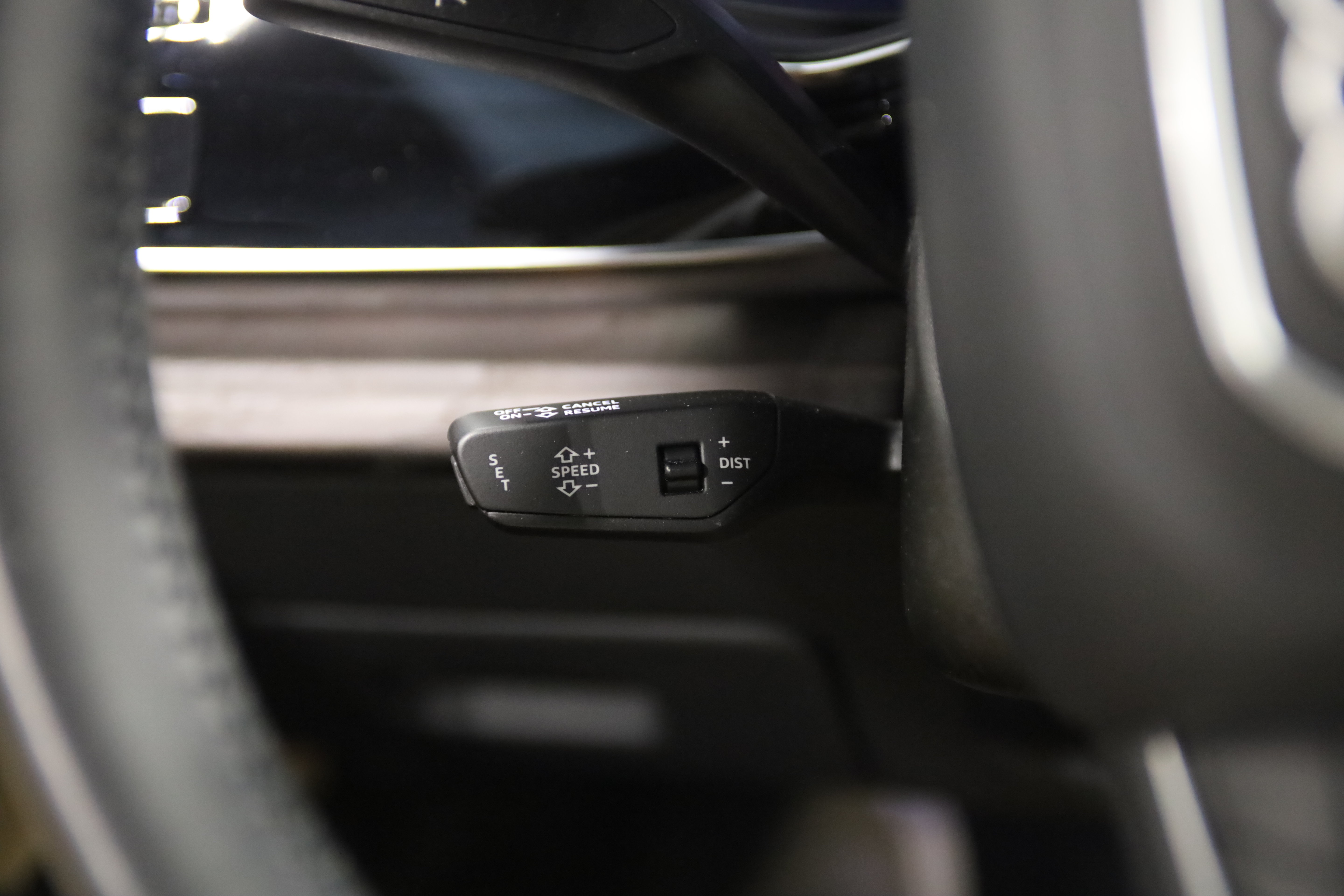 Used 2019 Audi Q8 Prestige AWD/4WD image 23