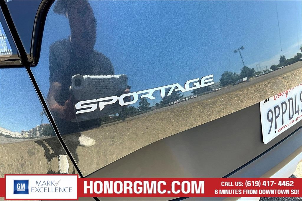 Used 2025 Kia Sportage EX w/ Premium Package FWD image 22