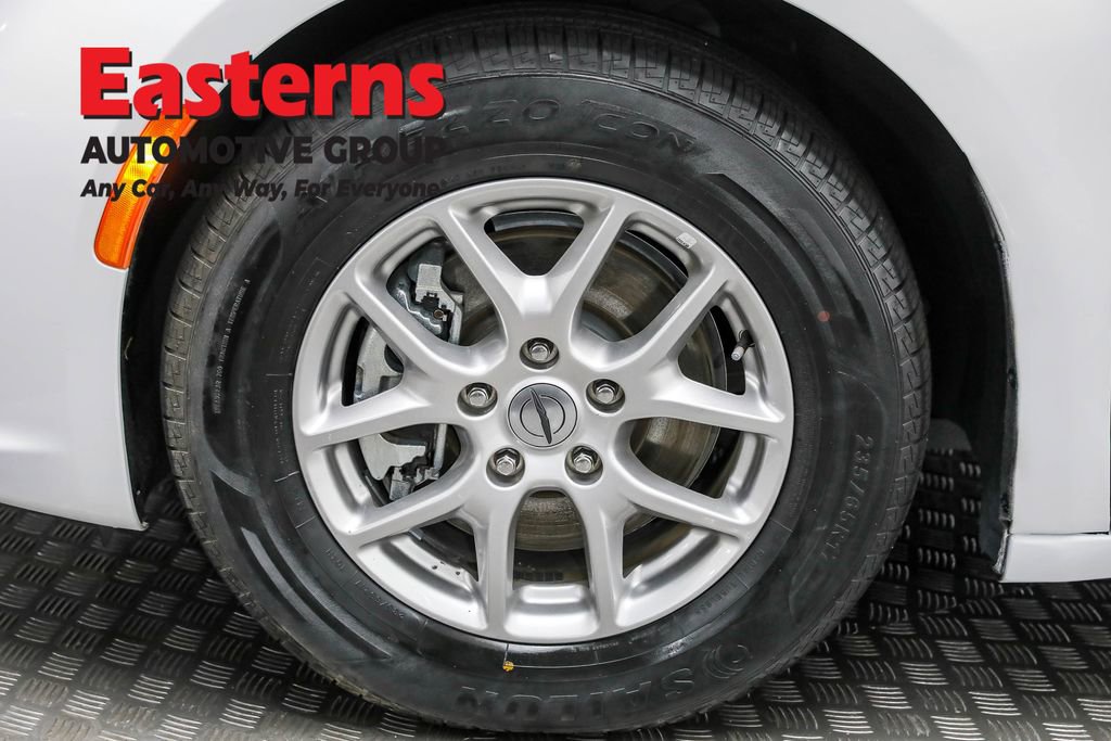 Used 2024 Chrysler Pacifica Touring-L image 30