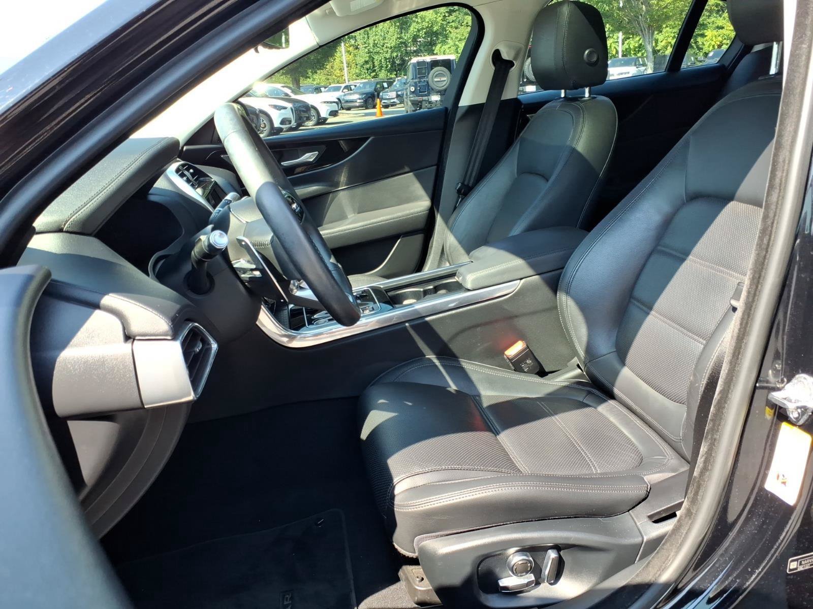 Used 2020 Jaguar XE S RWD image 18