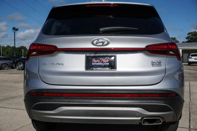 Used 2023 Hyundai Santa Fe SE w/ Winter Weather Package FWD image 6