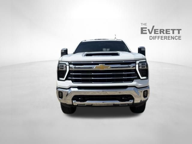 Used 2025 Chevrolet Silverado 2500 LTZ w/ LTZ Convenience Package image 2