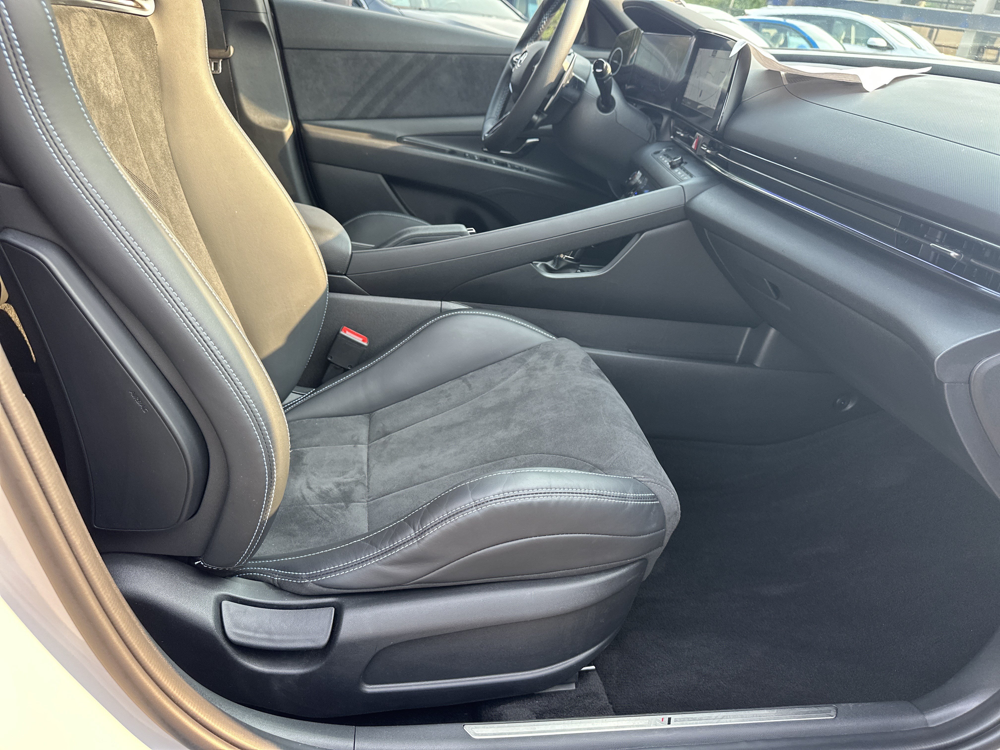 Used 2022 Hyundai Elantra N w/ Preferred Accessory Package FWD image 15