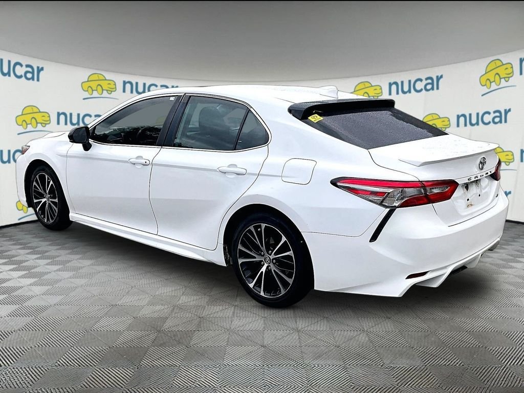 Certified 2019 Toyota Camry SE FWD image 5