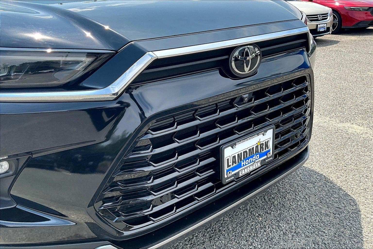 Used 2025 Toyota Grand Highlander AWD Hybrid image 31