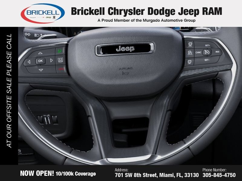 Used 2025 Jeep Grand Cherokee Laredo X AWD/4WD image 21