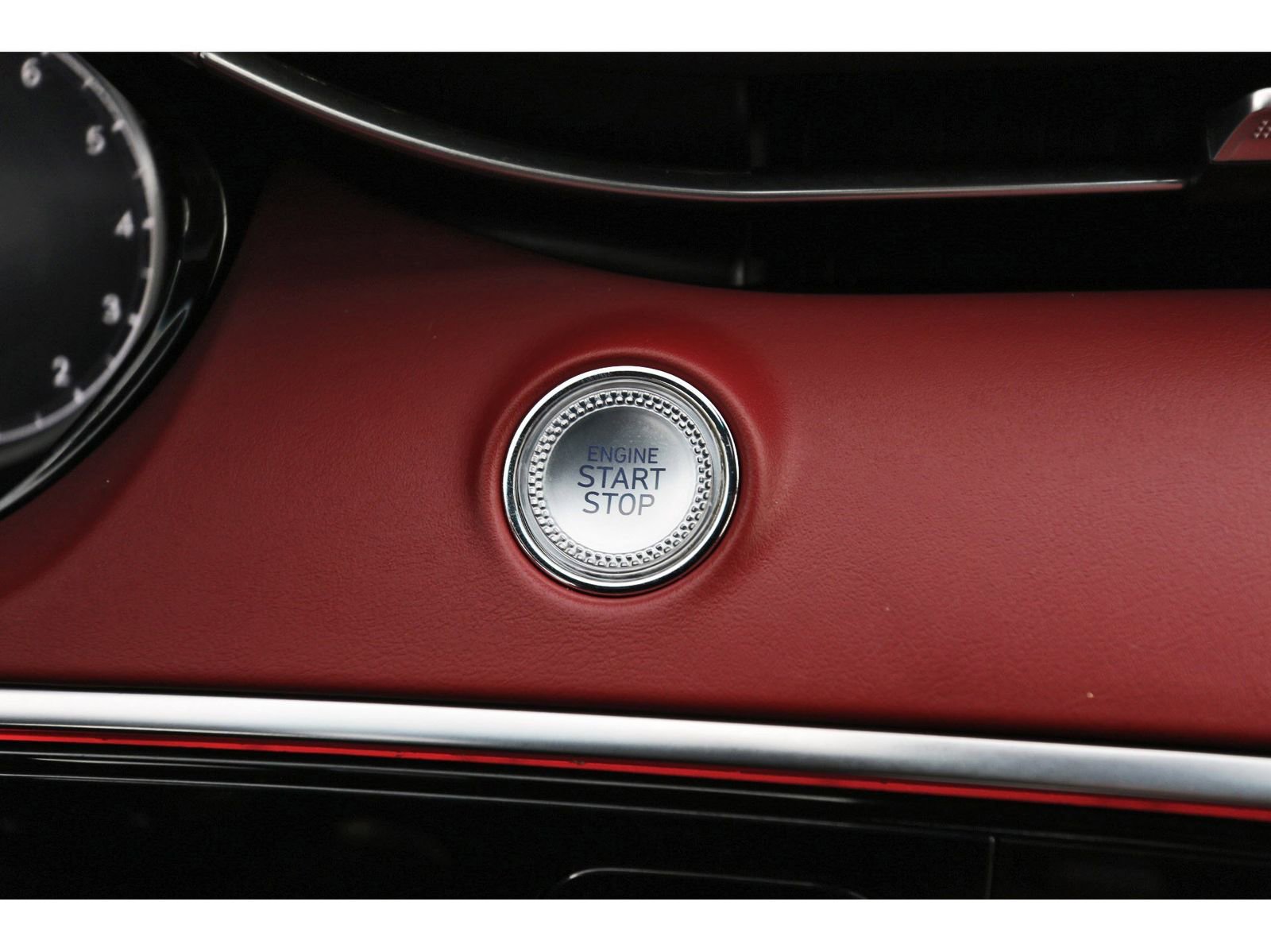 Used 2022 Genesis GV70 3.5T Sport w/ Sport Advanced Package image 29