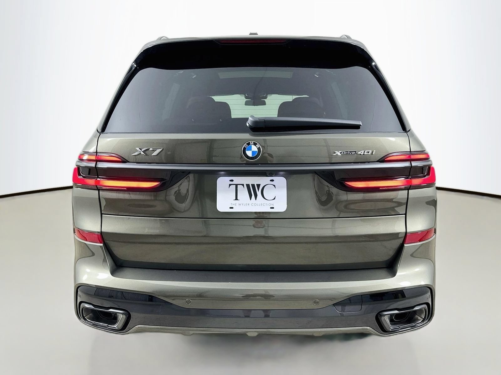 New 2027 BMW X7 xDrive40i w/ Executive Package AWD/4WD image 6