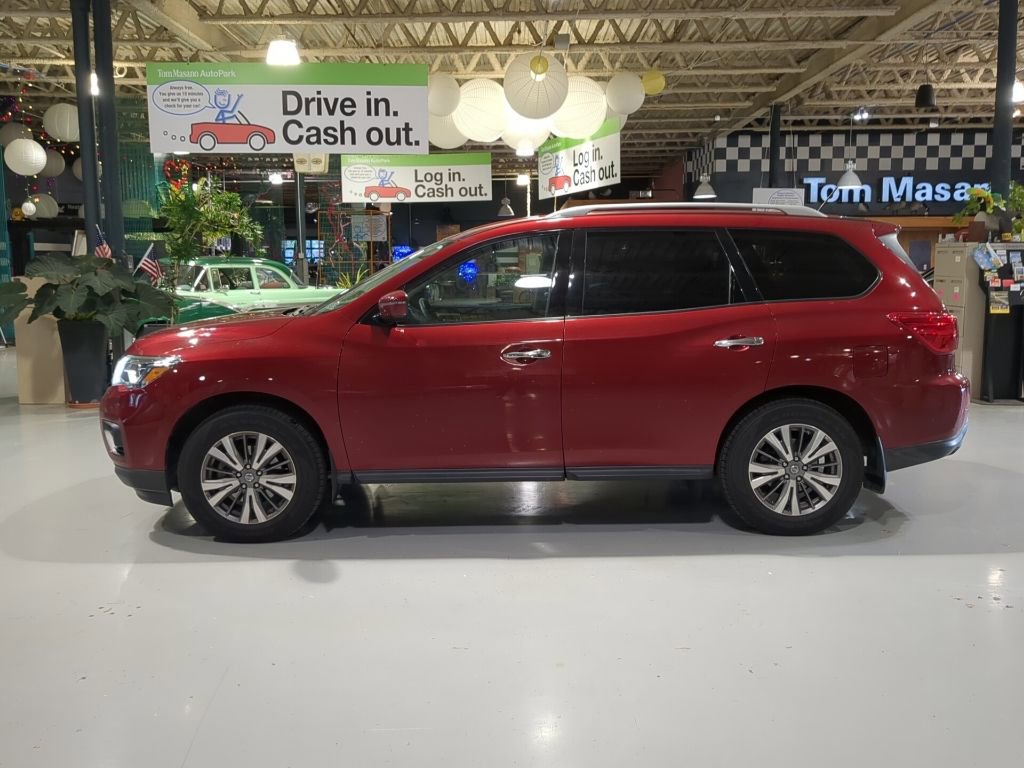 Used 2018 Nissan Pathfinder S AWD/4WD image 11