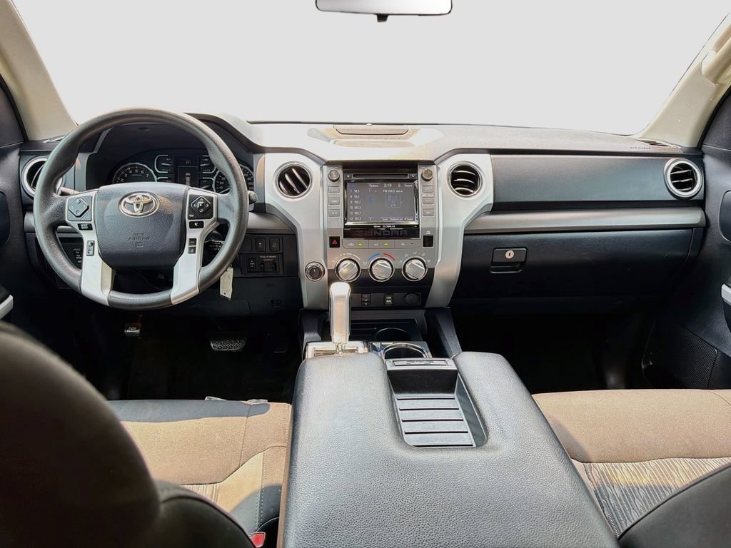 Used 2018 Toyota Tundra SR5 AWD/4WD image 23