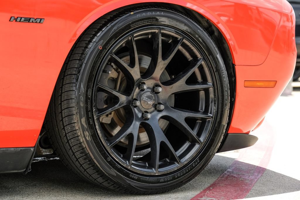 Used 2016 Dodge Challenger R/T w/ Blacktop Package RWD image 50