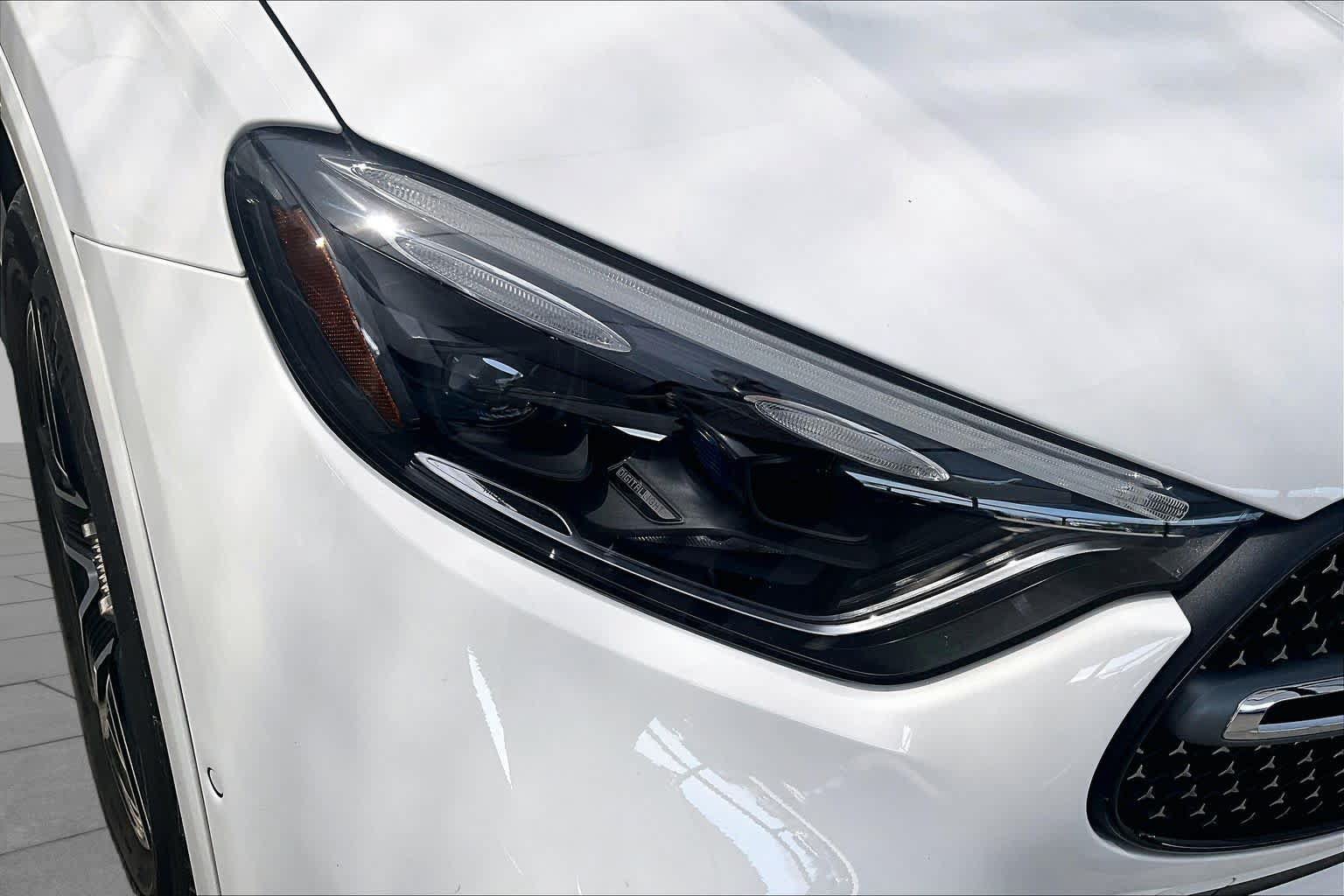 Certified 2025 Mercedes-Benz GLC 350e 4MATIC image 28